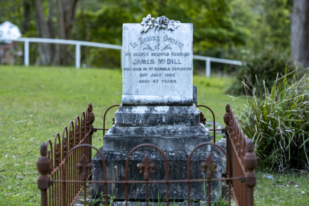 Headstone at Mt Kembla, Windy Gully Cemetery.